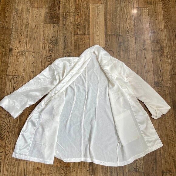 White Victoria Secret Vintage Y2k Cream Silky Embroidered Robe - Picture 6 of 13